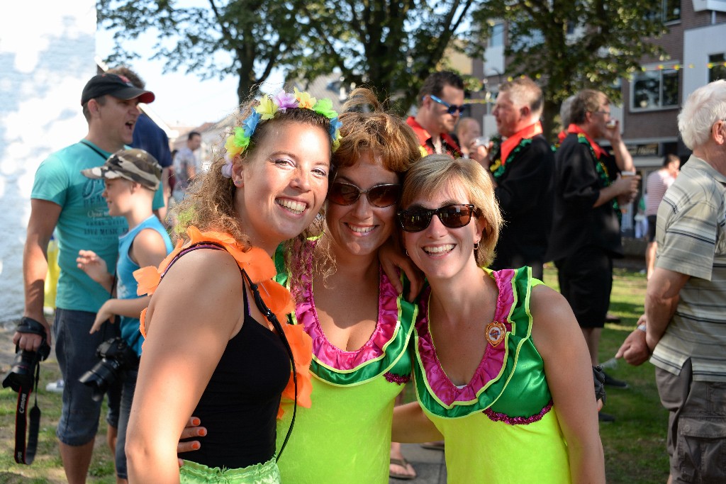 ../Images/Zomercarnaval Noordwijkerhout 270.jpg